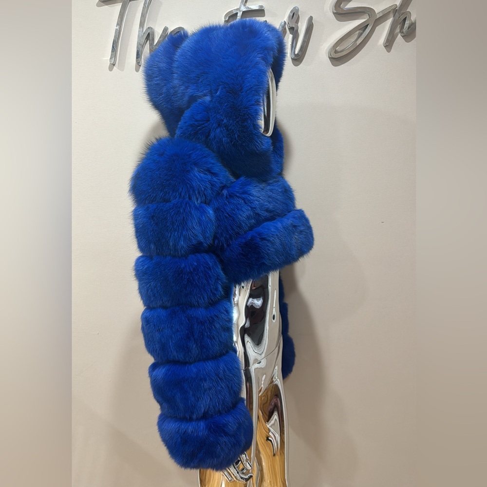 Blue hooded fox fur crop jacket - Picture 5 of 7